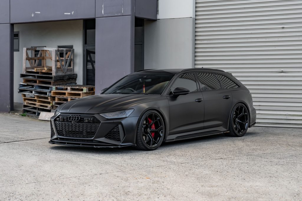 2023 Audi RS6 Avant Performance